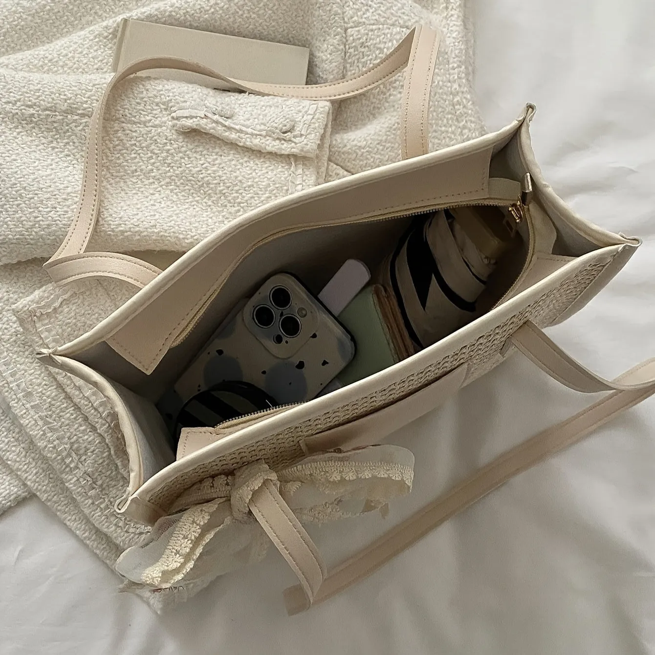 Chic Woven Tote Straw Shoulder Bag for Travel